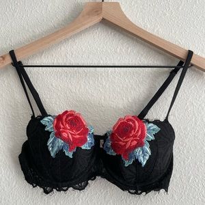 Victorias Secret Floral Embroidered Bra